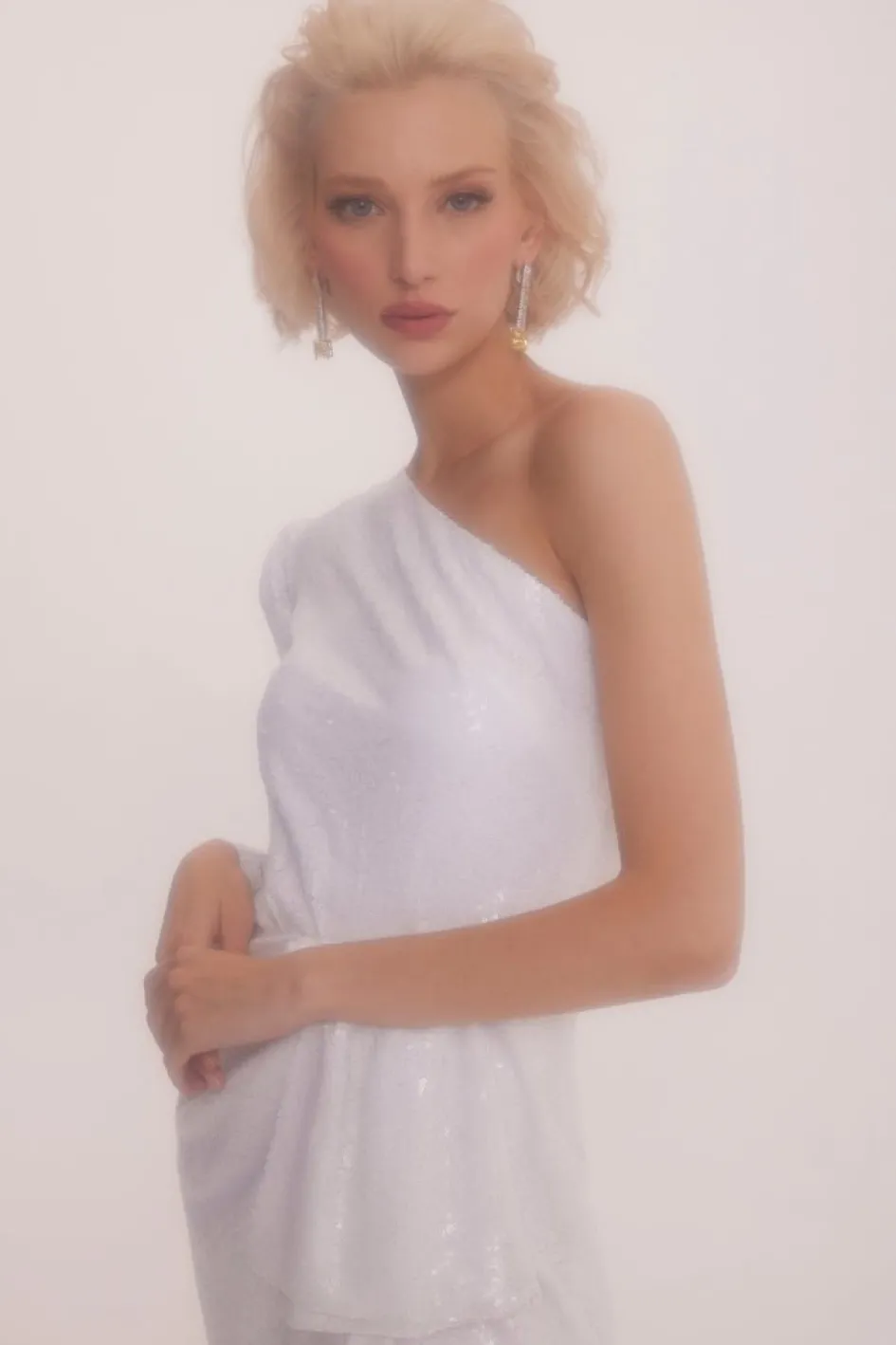 Gigii's Midi Dresses | Snowy Sequin Dress - White